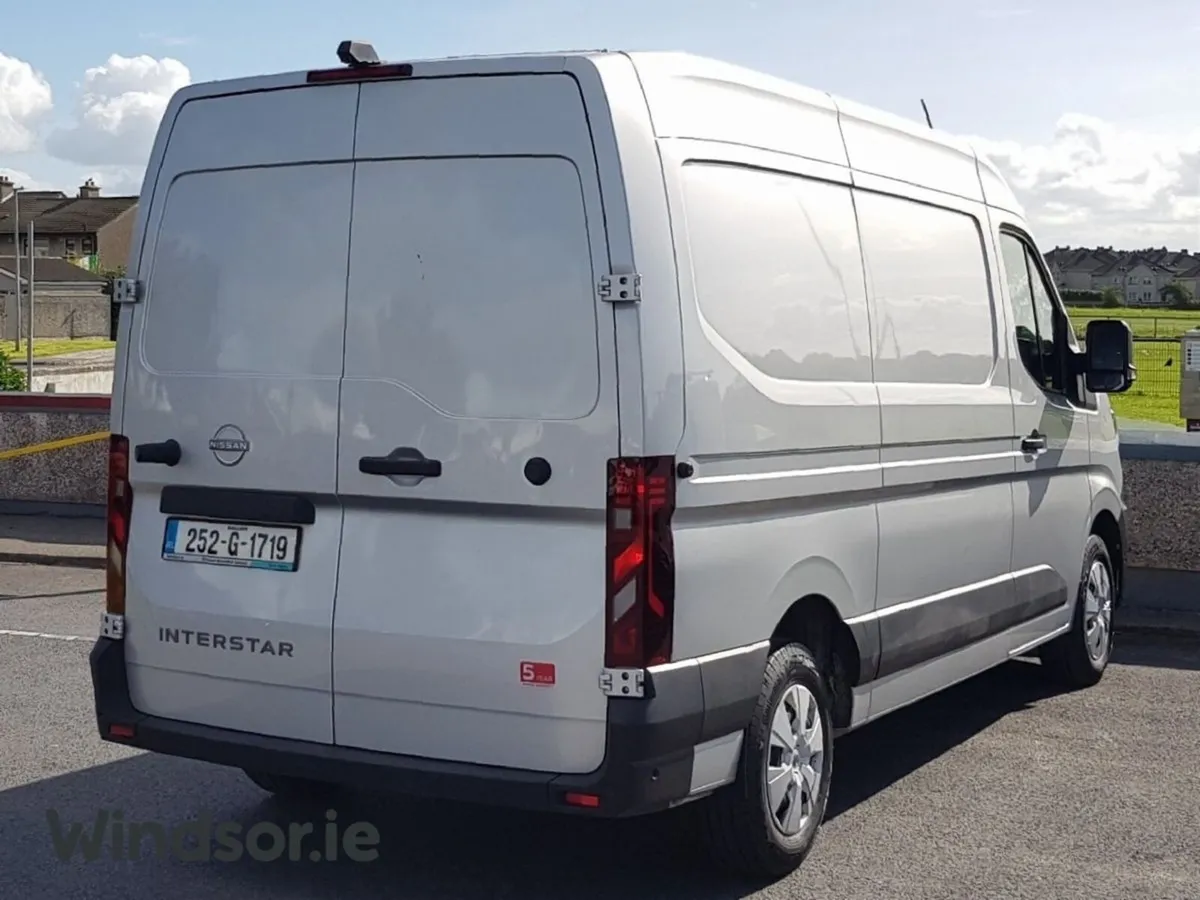Nissan Interstar INTERSTAR L2H2 150 SV PREMIUM - Image 3