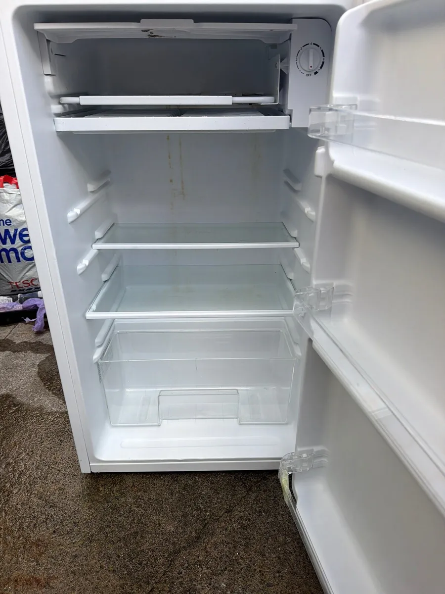 Fridge and Freezer - Image 3