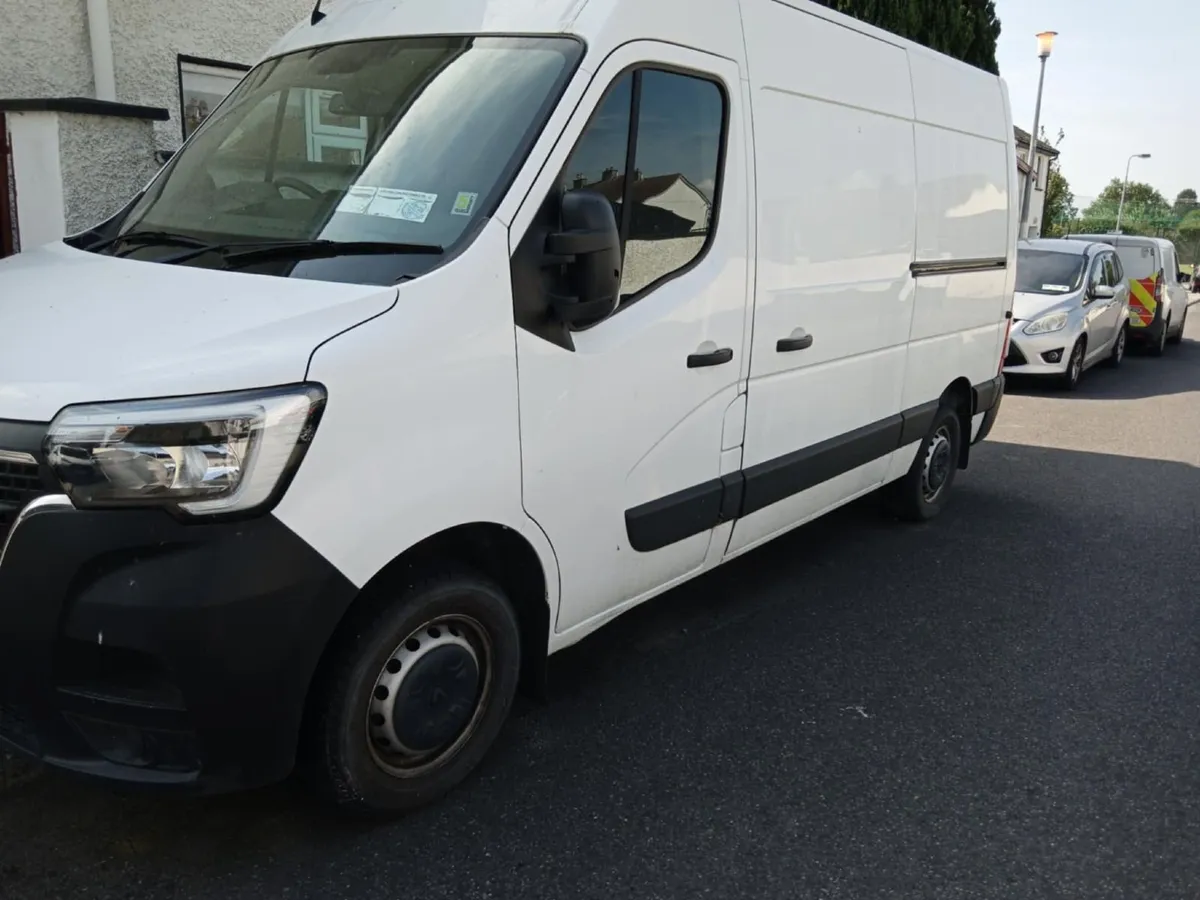 Renault Master 2021 - Image 1