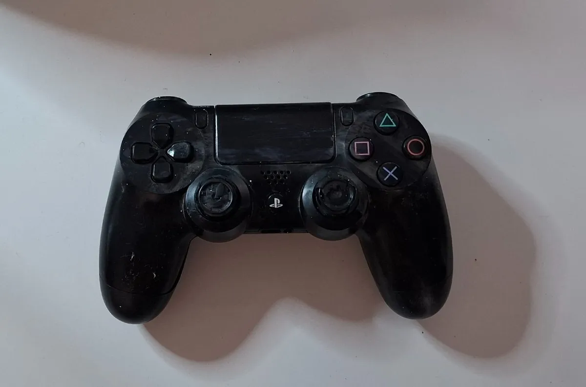 PS4 Console & Games Bundle - Image 4