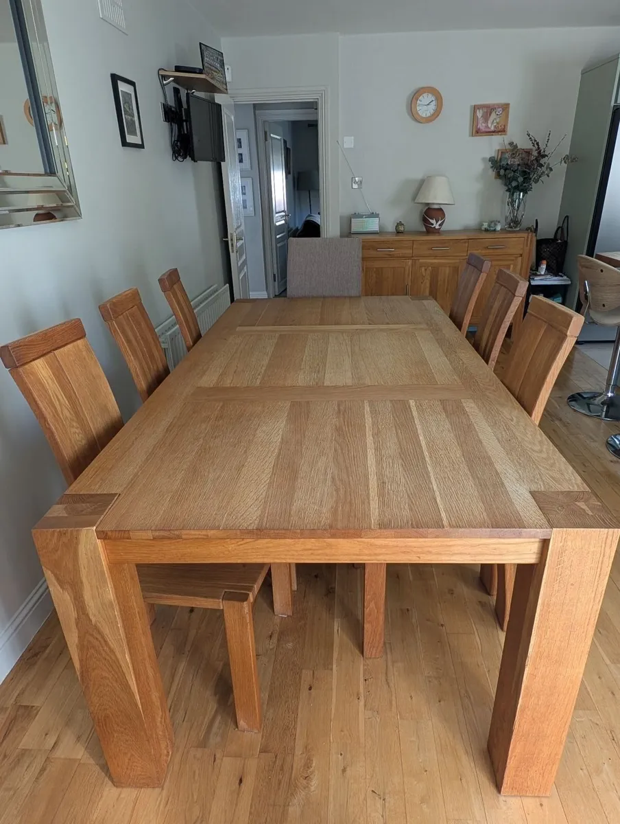 Solid Oak dining table, side board & chairs for 8 - Image 1