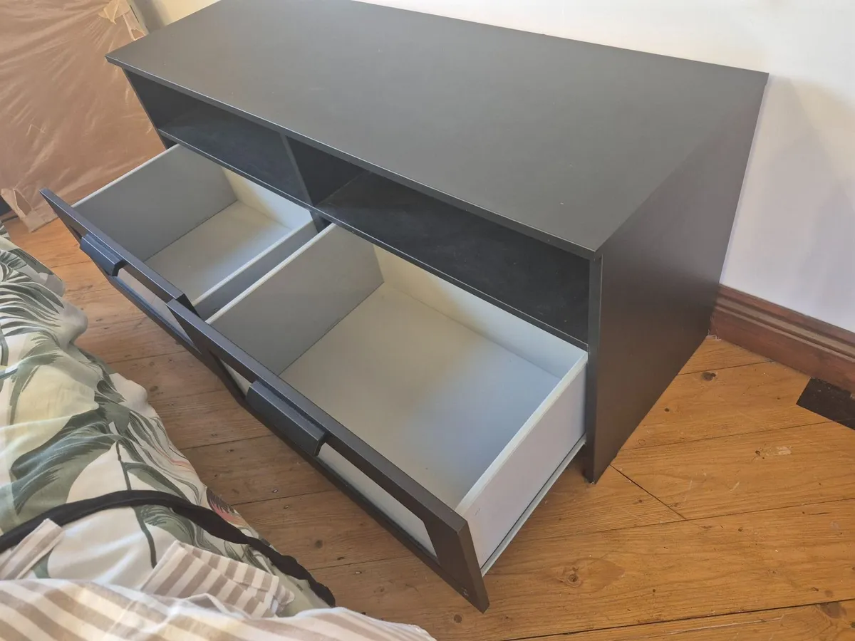 tv book storage - Image 1