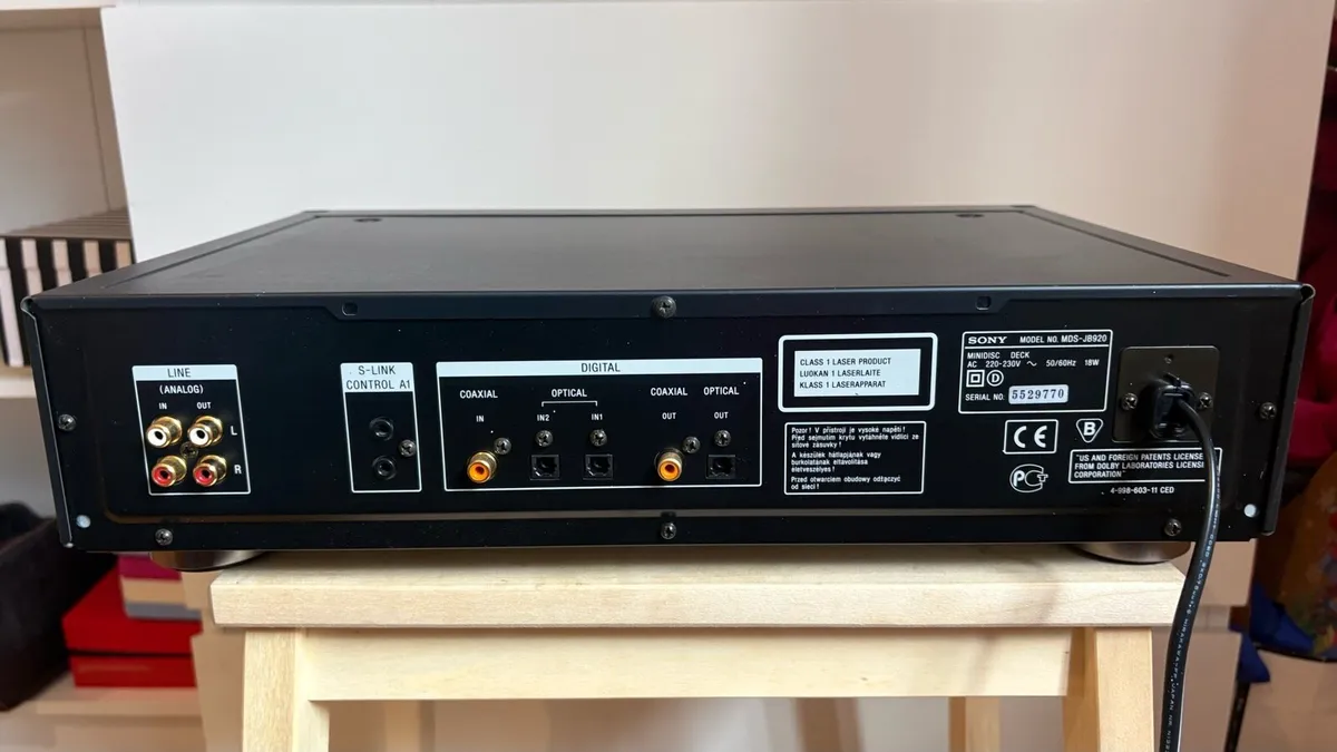 Sony QS Mini Disc Recorder - Image 3