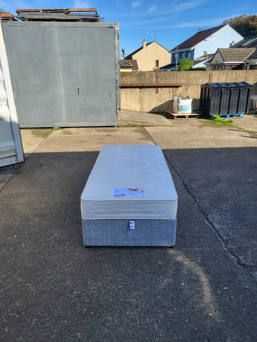 Single Bed - Image 3