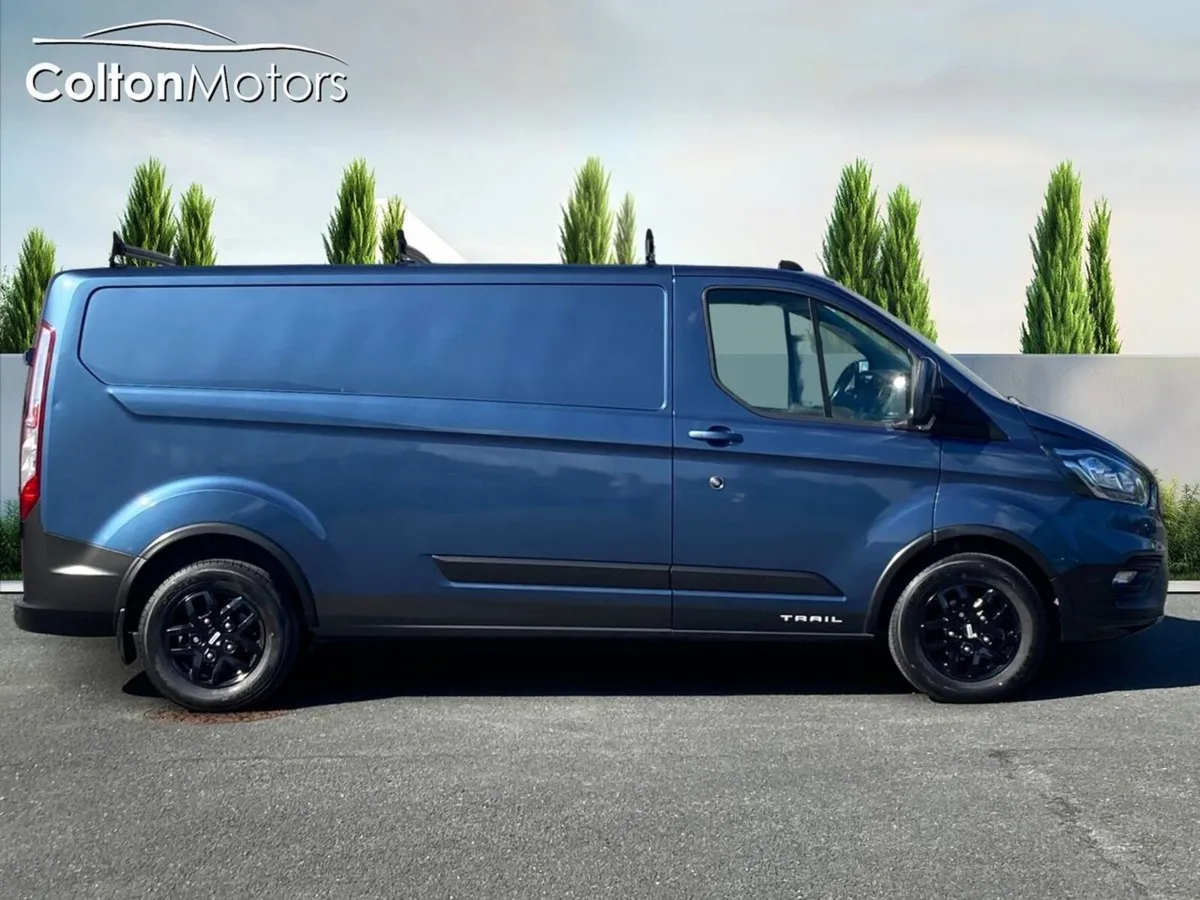 Ford Transit Custom TRAIL LWB 2.0TDCi - Image 4