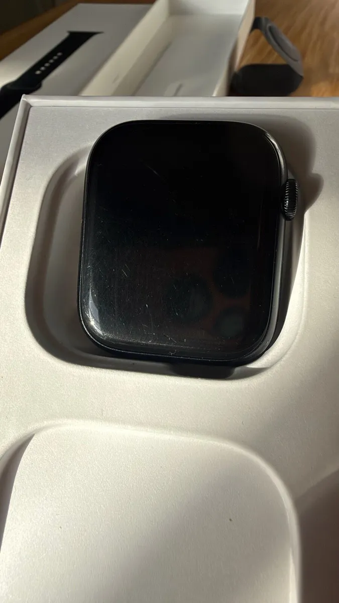 Apple Watch Series 7 - Image 1