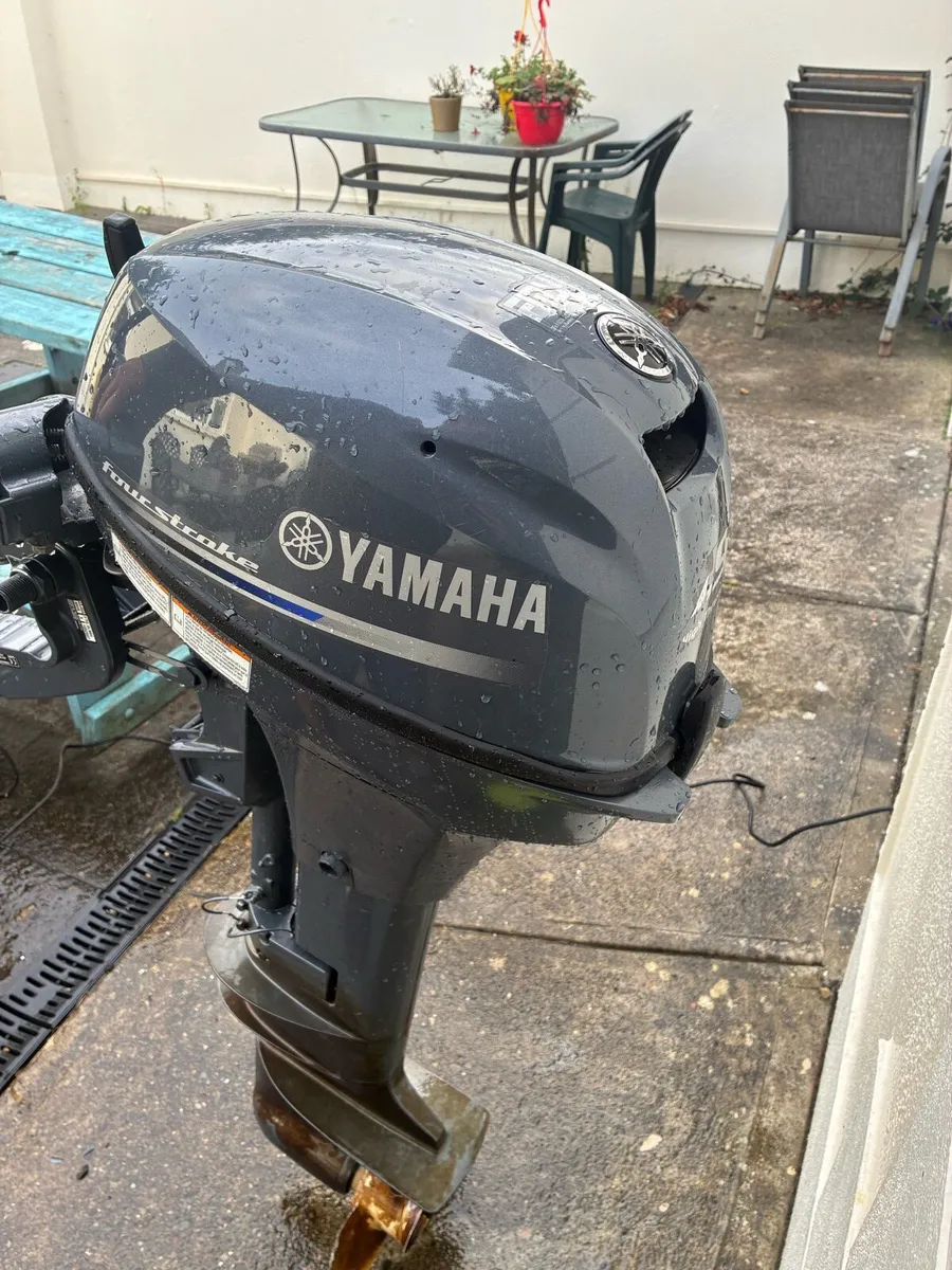 Yamaha 9.9hp Boat Engine - Image 4