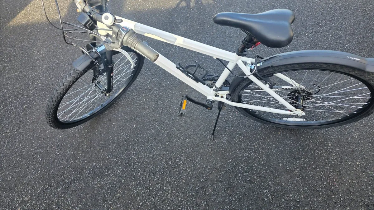 26” kids Bike – 16” Frame - Image 3