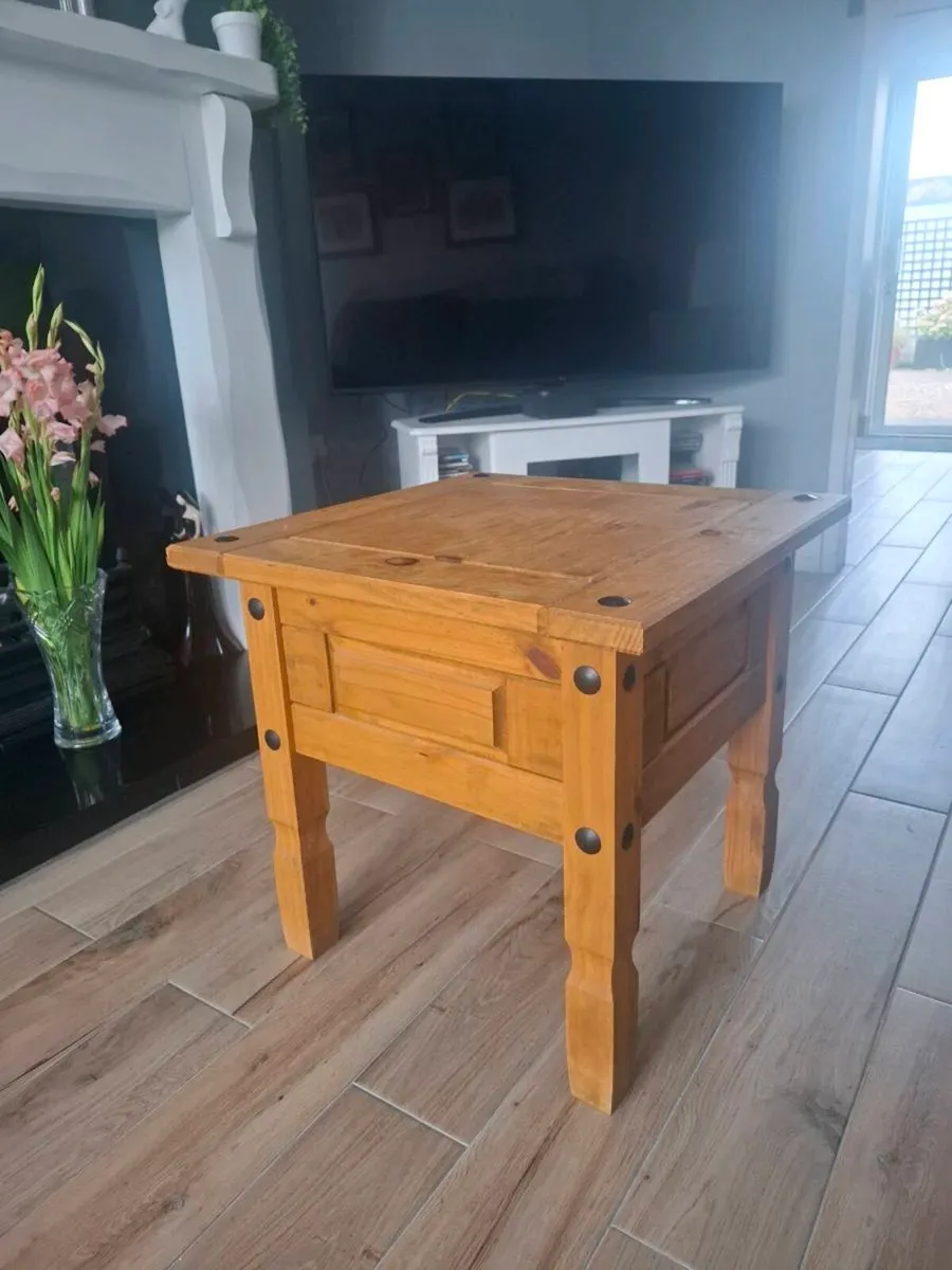 Console & Coffee Table - Image 4
