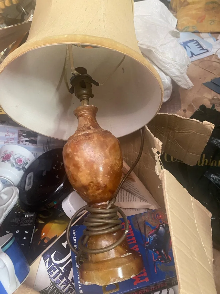 Vintage table lamp and shade - Image 1