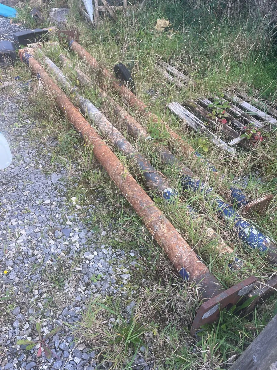 Cast iron columns - Image 1