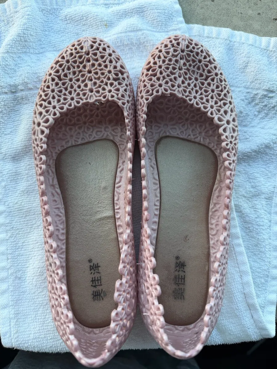 flat shoes - Image 1