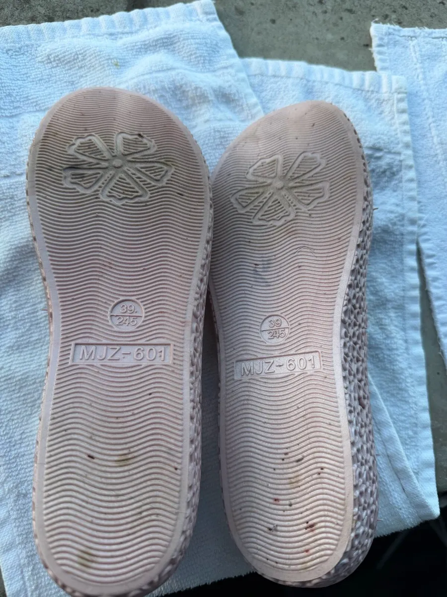 flat shoes - Image 3