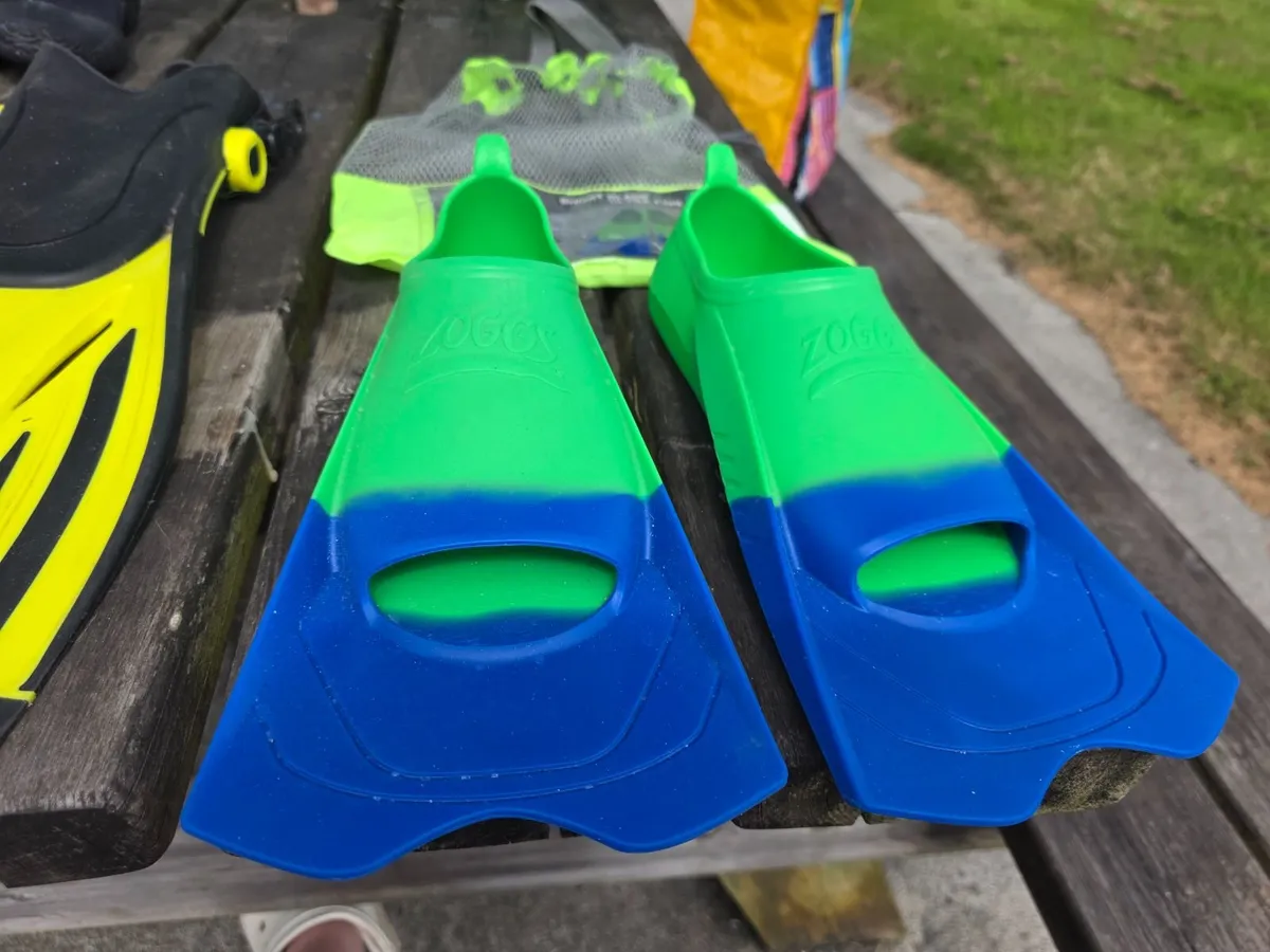 Surfing gear - Image 2