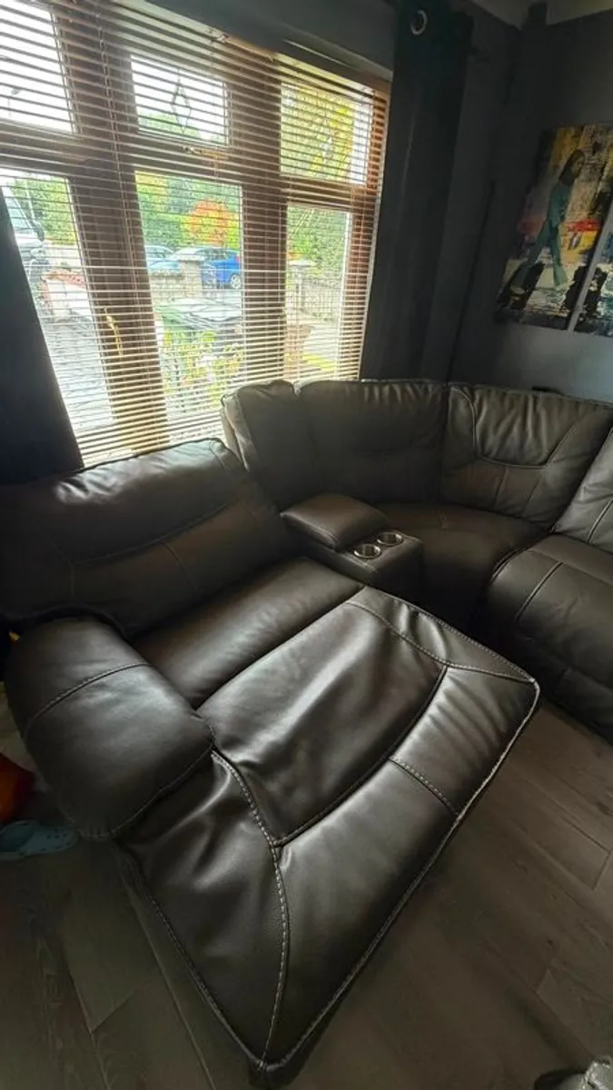 cinema room reclining leather sofa - Image 3