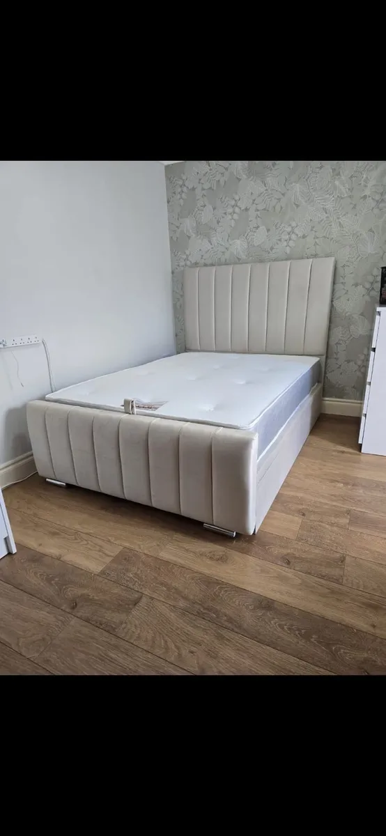 Beds - Image 2