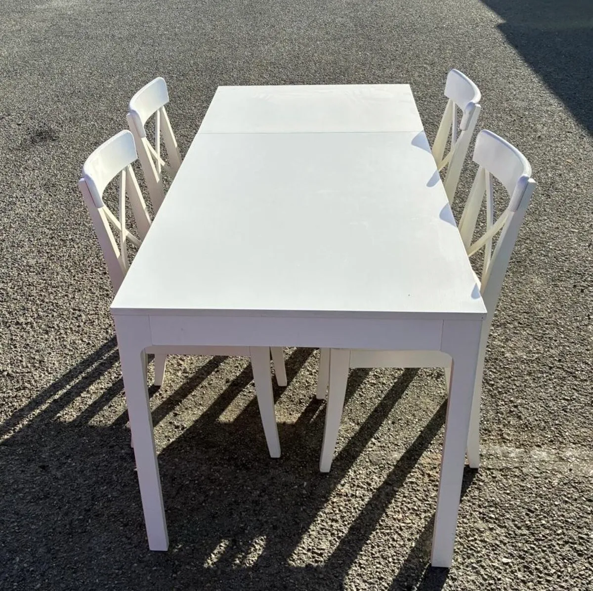White extending Table and 4 Chairs - Image 2