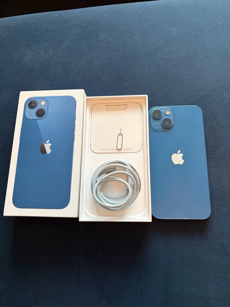 Apple iPhone 13 - Image 1