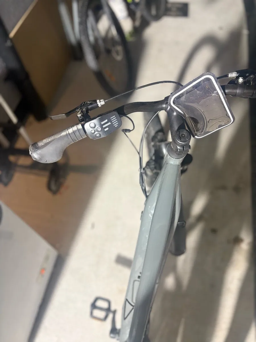Rockrider E-ACTV 100 High Frame - Image 2