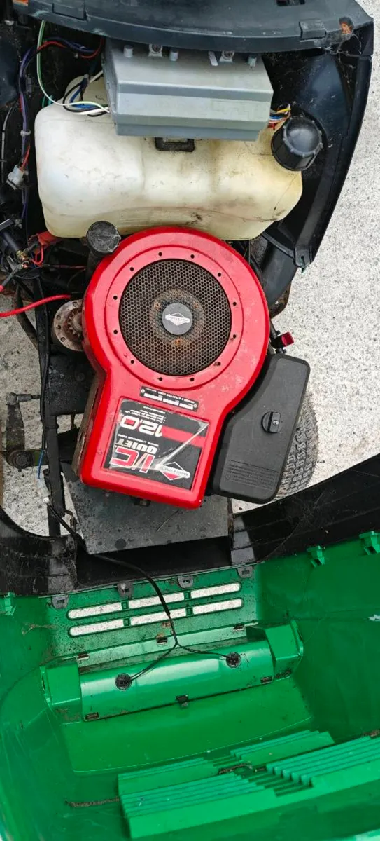 Ride on mower - Image 3