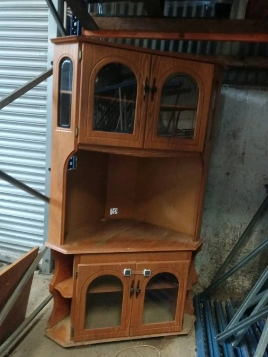 Corner Unit - Image 1