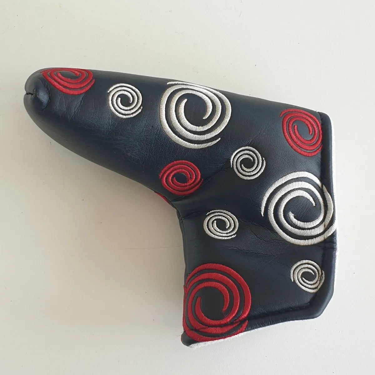 Odyssey blade putter headcover - Image 2