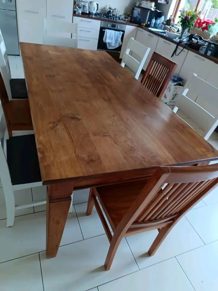 Dining table and chairs - Image 2