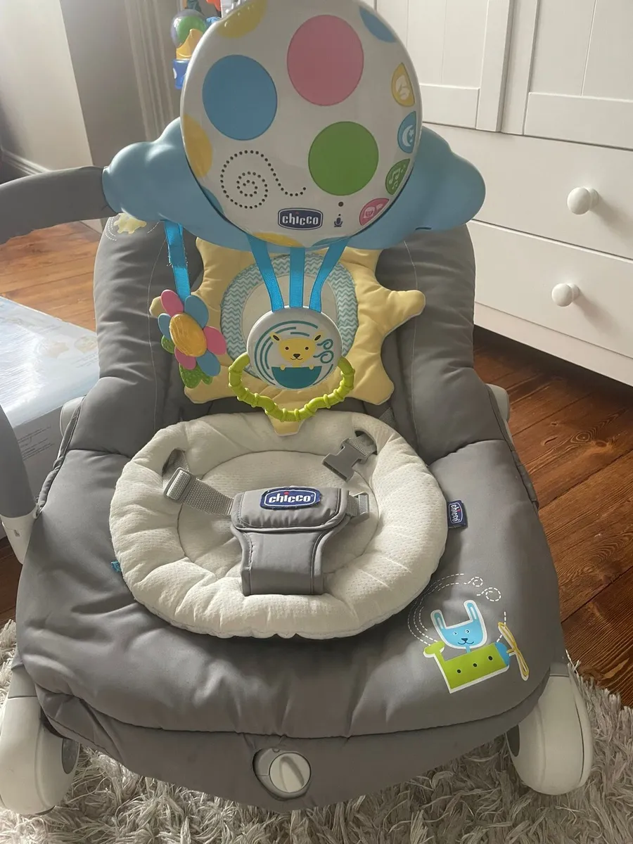 Chicco baby bouncer - Image 4