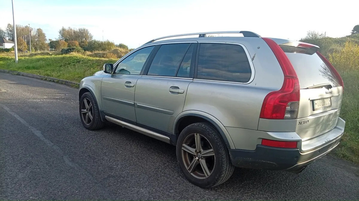 2008 Volvo XC90 Crewcab - Image 3