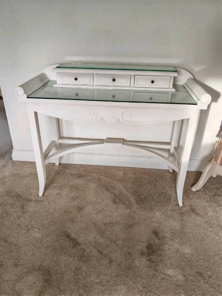 Dressing table - Image 2