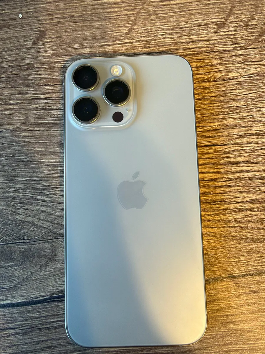 I-Phone 16 pro max 1 Terabyte - Image 2