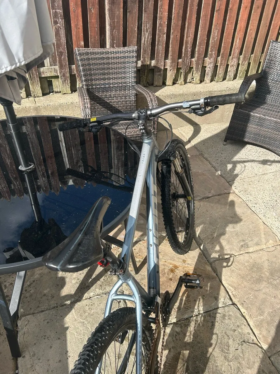 Giant Talon Mountain Bike - Image 1