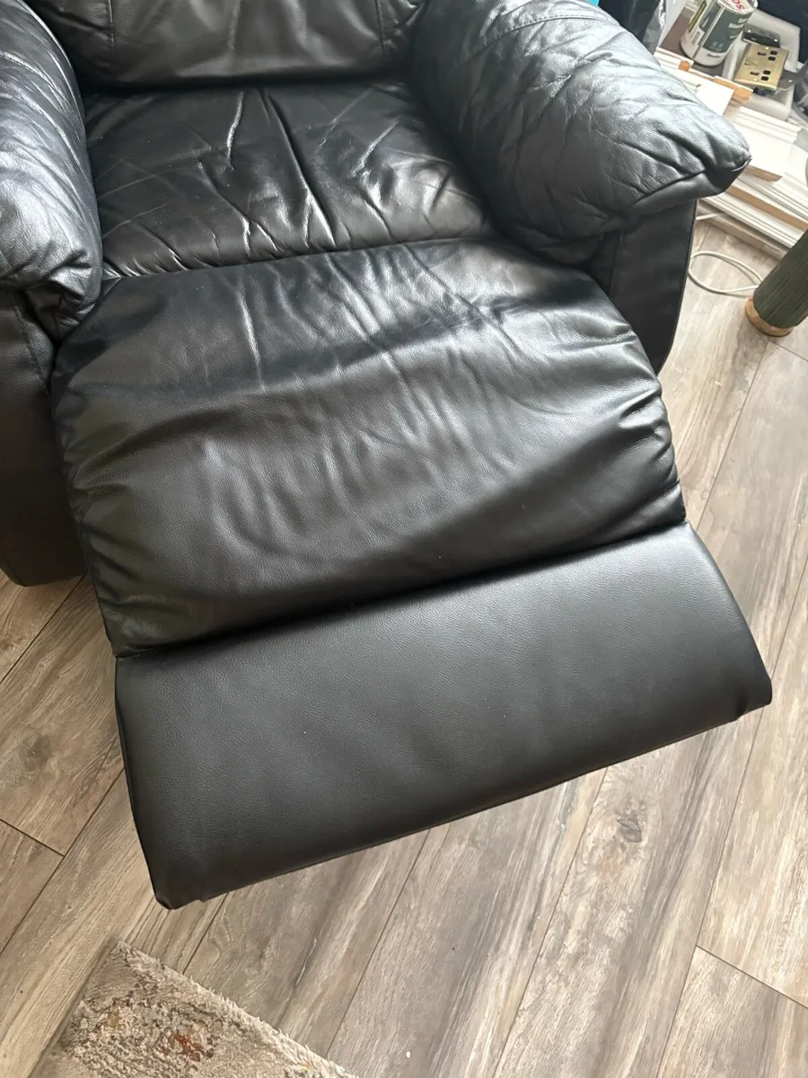 Recliner Leather Sofa - Black - Image 2