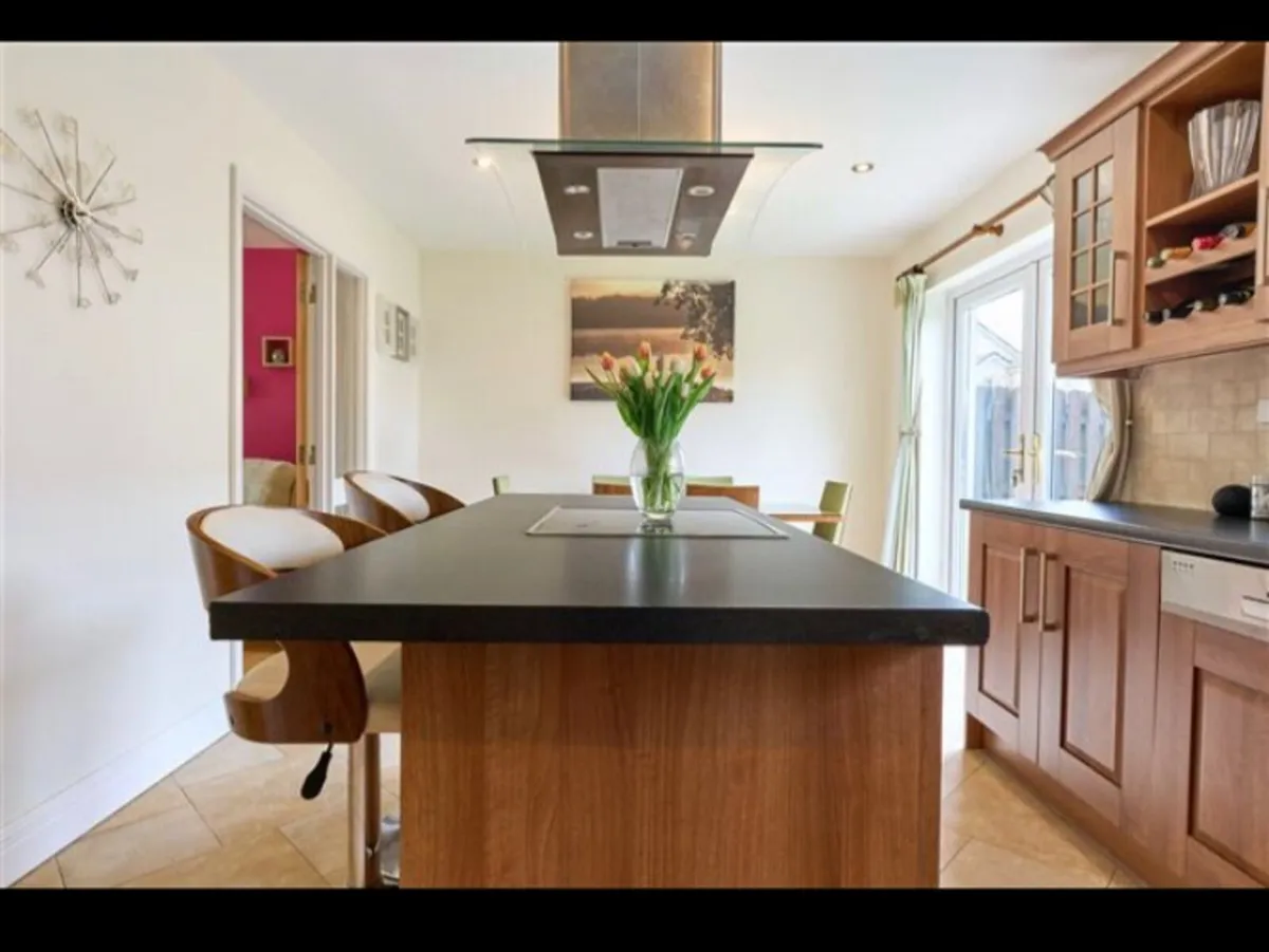 Kitchen - Image 2