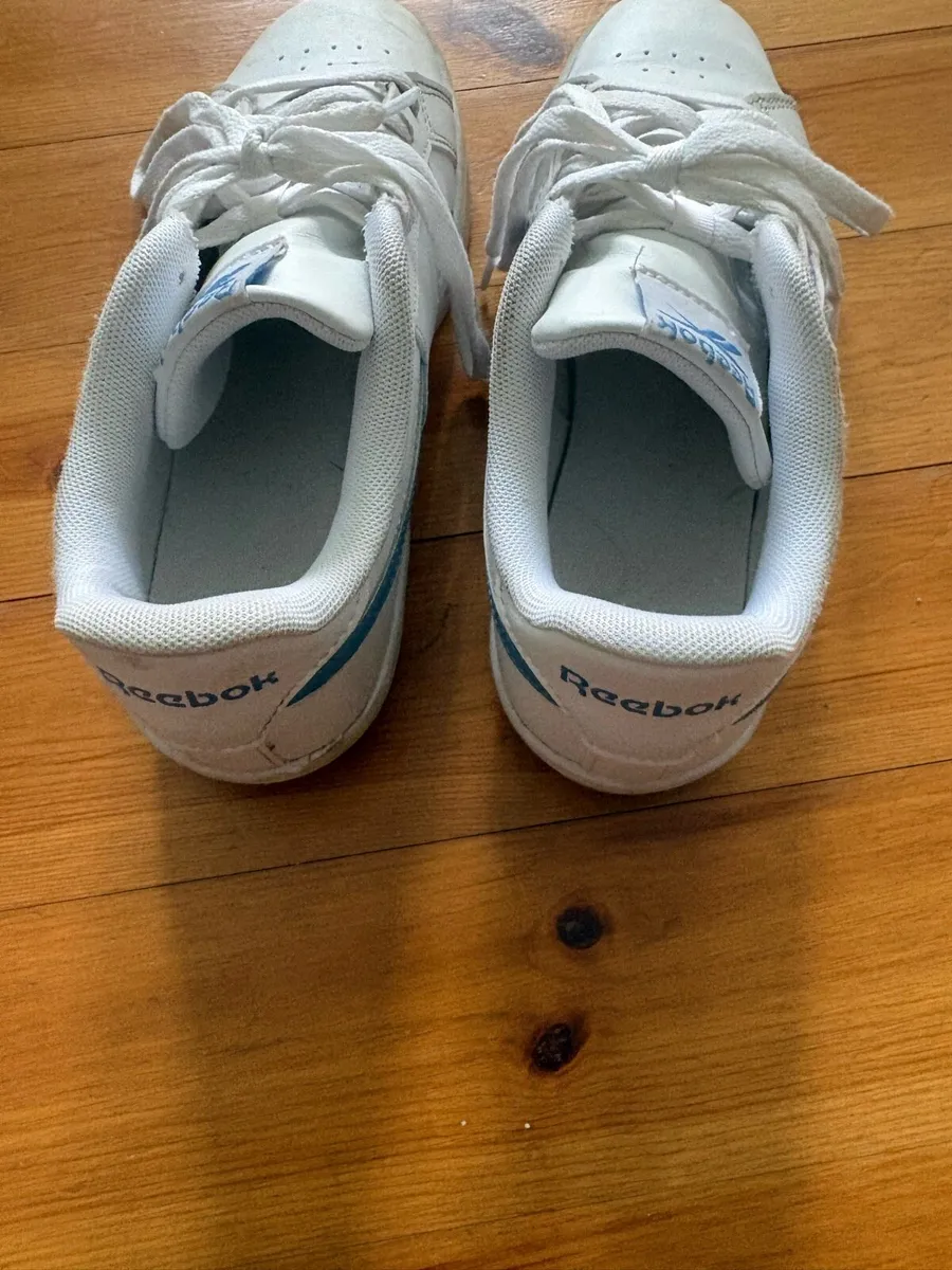 FREE pair of children Rebook runners - Image 2