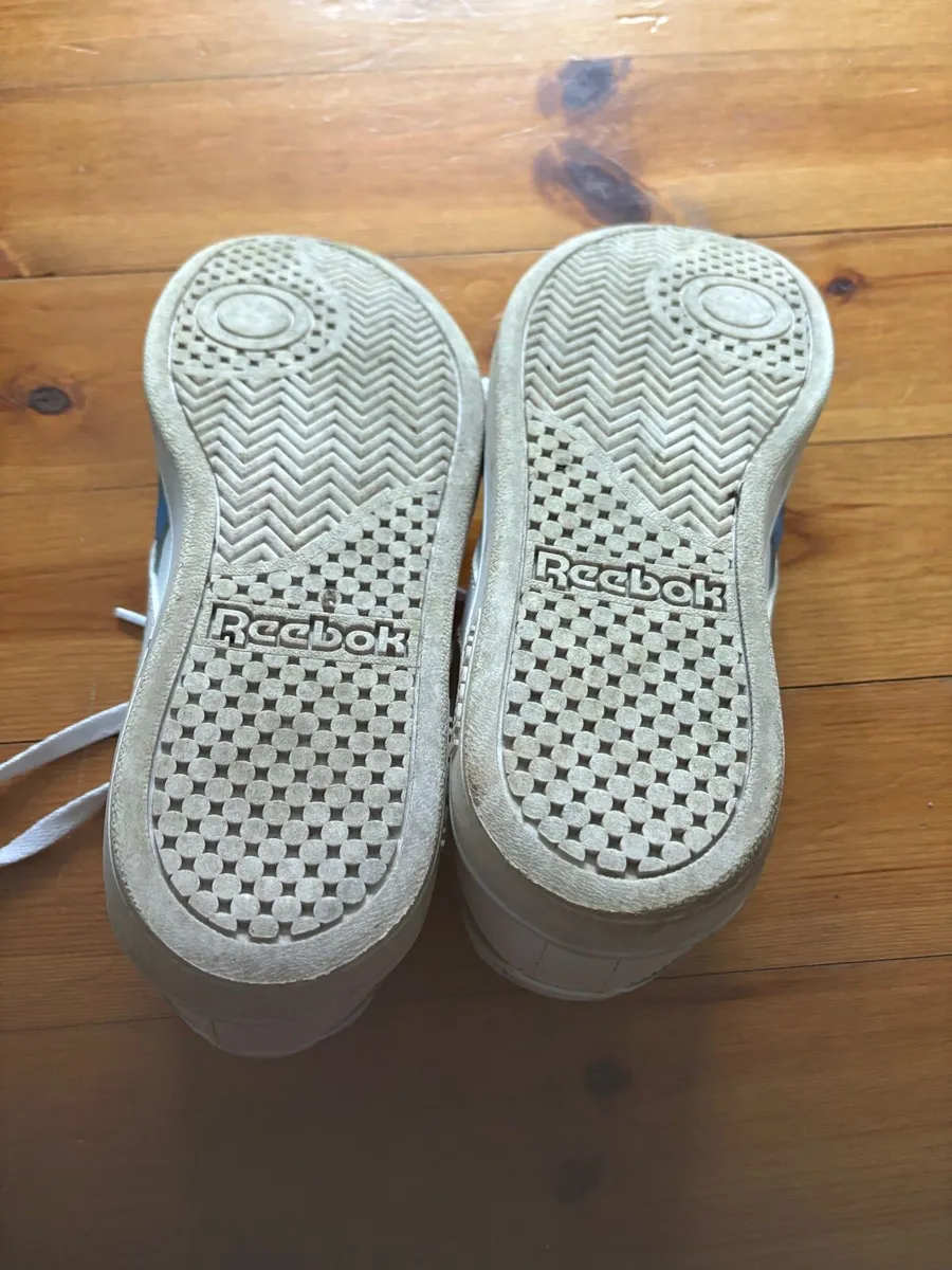 FREE pair of children Rebook runners - Image 3