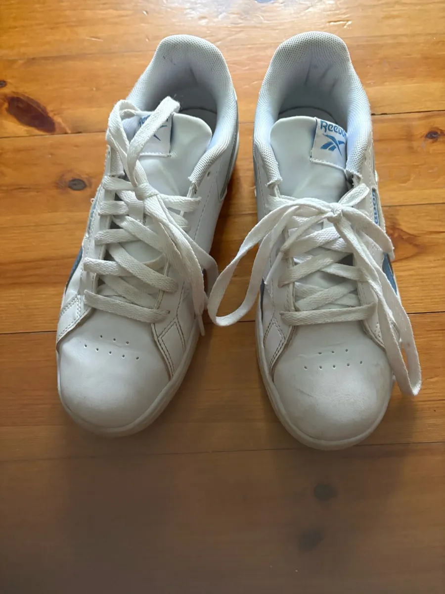 FREE pair of children Rebook runners - Image 4