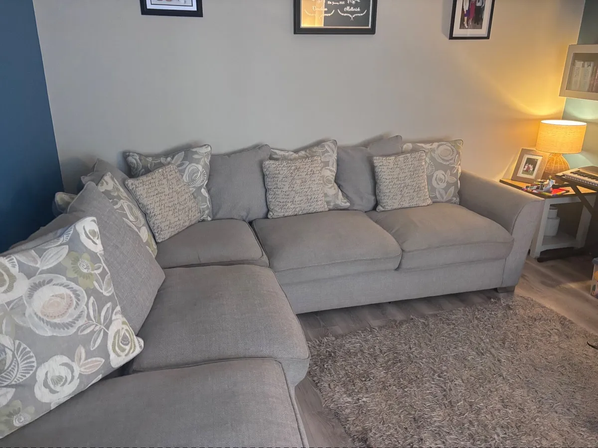 Couch - Image 1