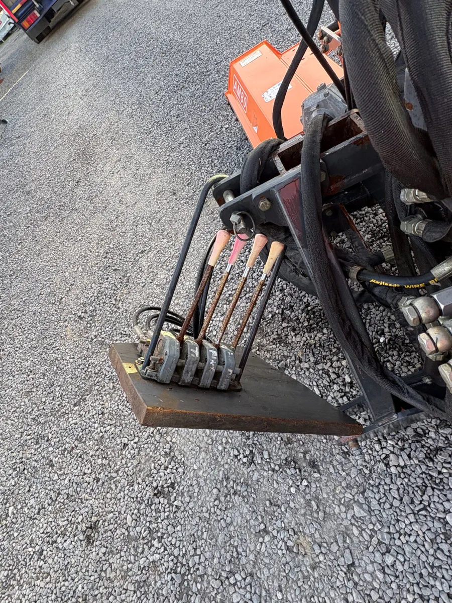 Hedgecutter for compact tractor - Image 3