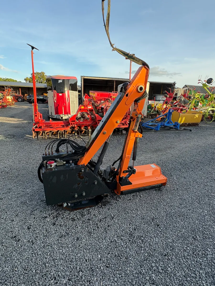 Hedgecutter for compact tractor - Image 2