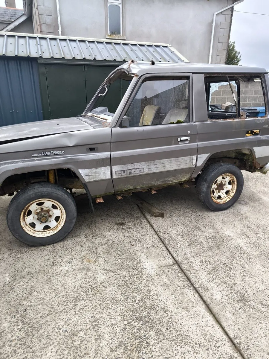Toyota landcruiser 70/80 series parts surf - Image 1