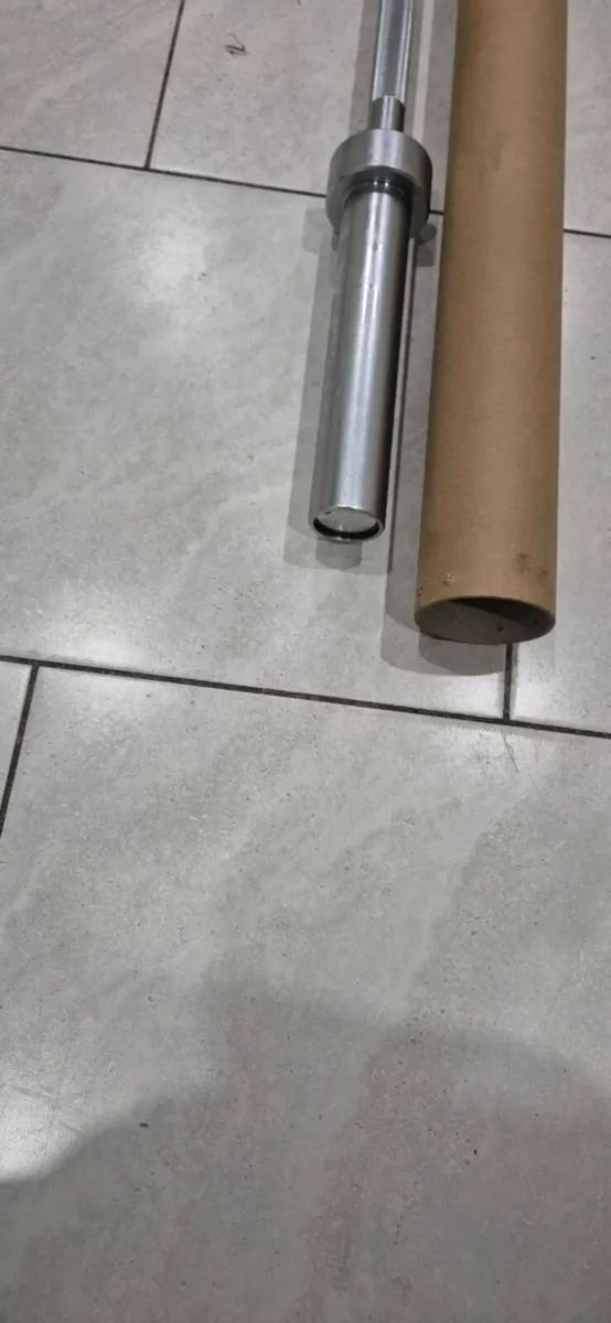 Brand new 5 foot olympic weight lifting bar - Image 2