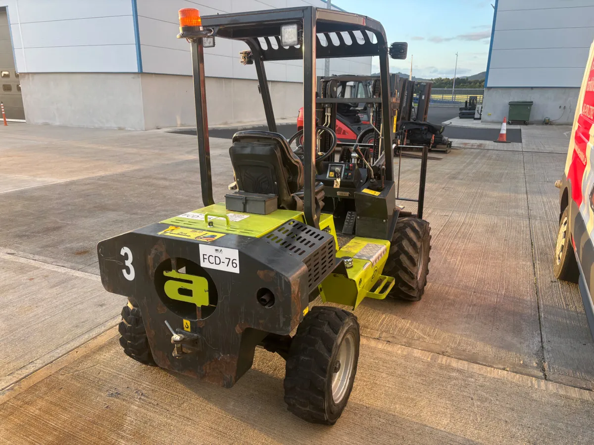 Agrimac TH120 rough terrain forklift - Image 2