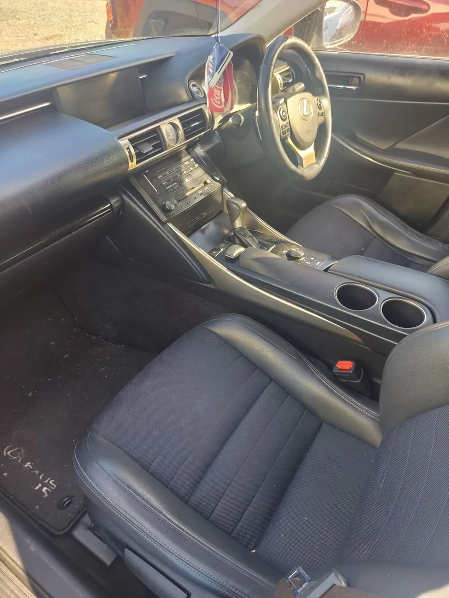 Lexus is300h not  recorded - Image 4