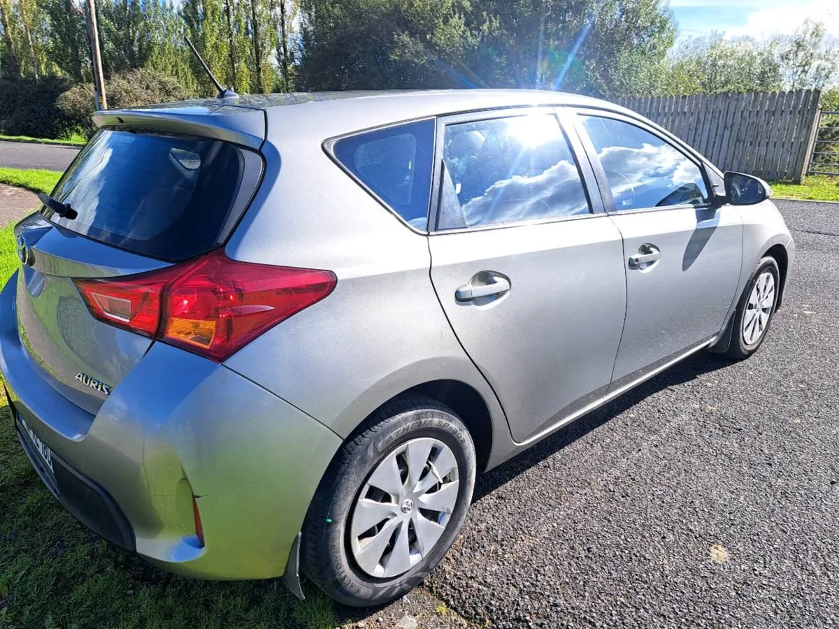 2013 Toyota Auris D4d - Image 4