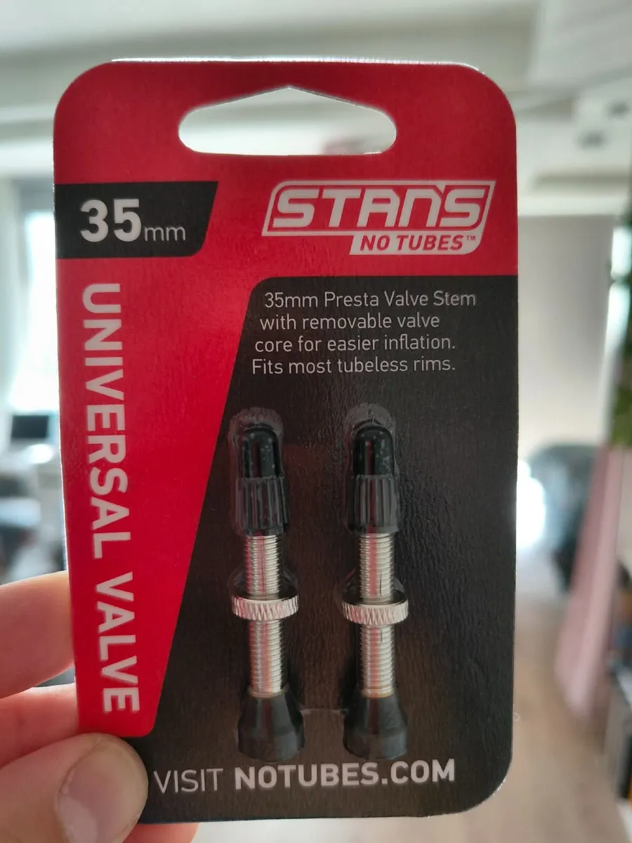 Stan’s Universal 35mm Tubeless Presta Valve (pair)