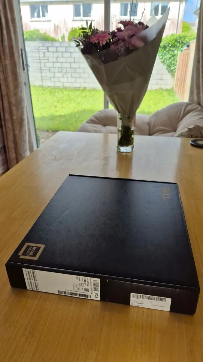 Dell Pro 14 Plus laptop, NEW, extended warranty - Image 3