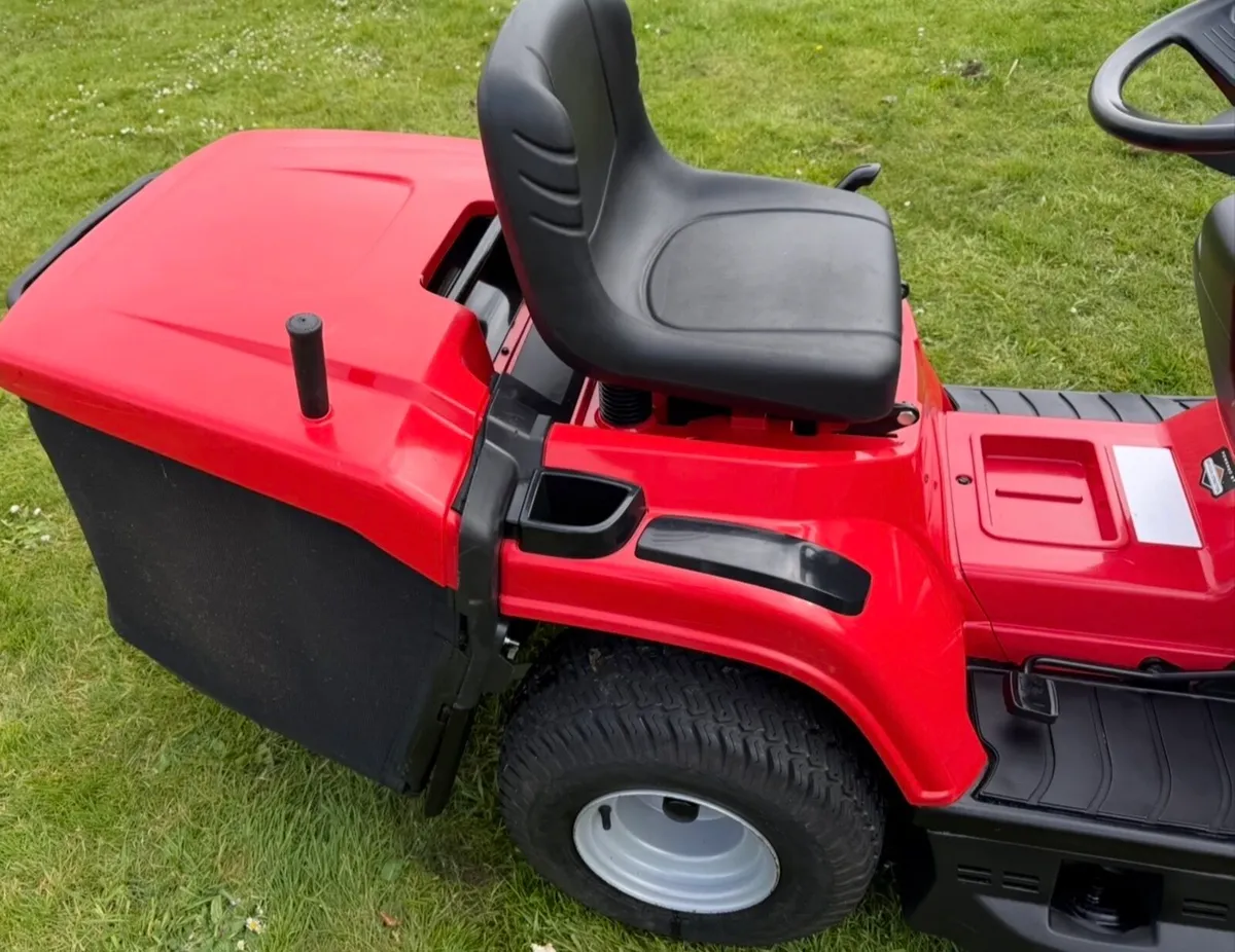 CASTLEGARDEN RIDE ON MOWER - Image 2