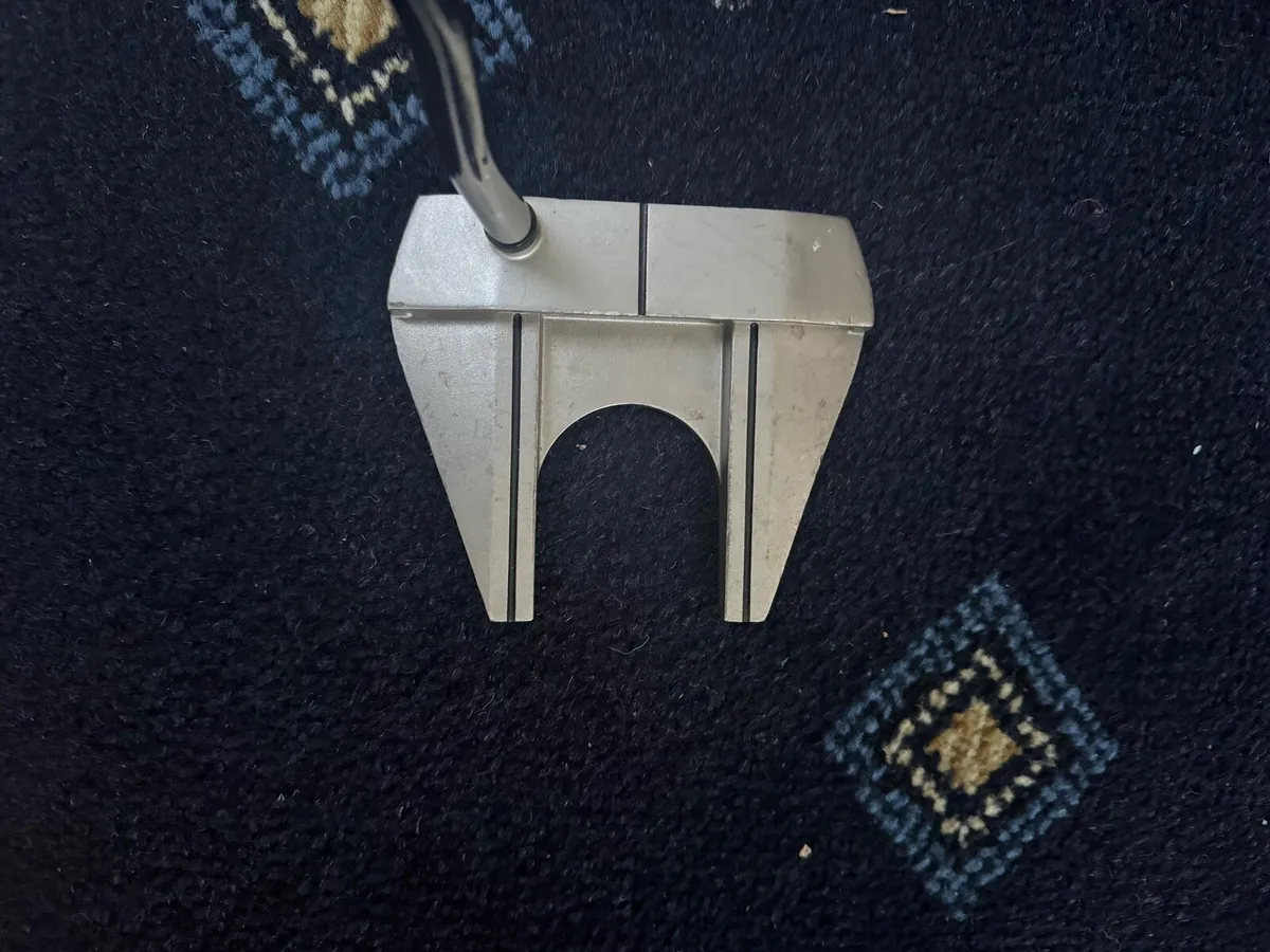 Odyssey White Hot Pro #7 Putter – 34” - Image 2
