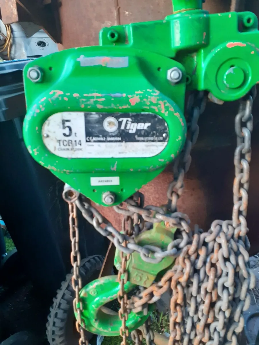 BLOCK AND TACKLE 5 TONNE - Image 1
